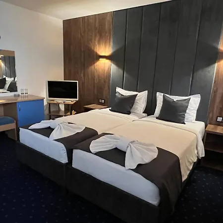 Saint George - Old Casa de hóspedes 3*