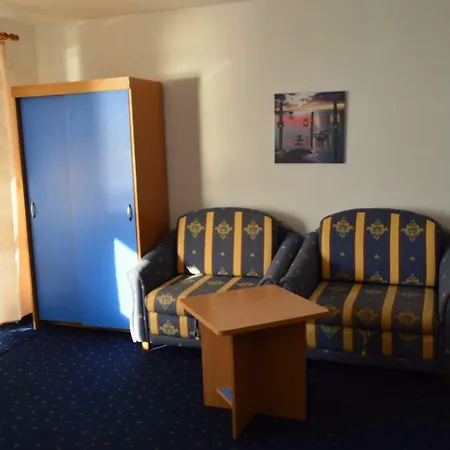 Saint George - Old Casa de hóspedes 3*