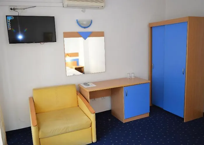 בית הארחה Saint George - Old 3*