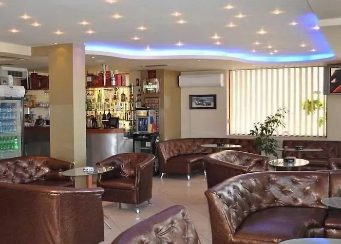 Pensión Saint George - Old 3*