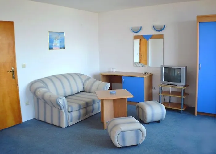 Saint George - Old נסבר